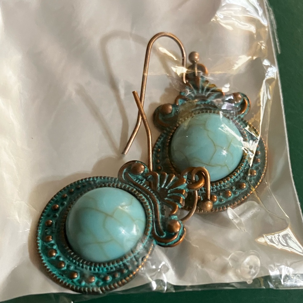 dangle earrings with blue crackle stone